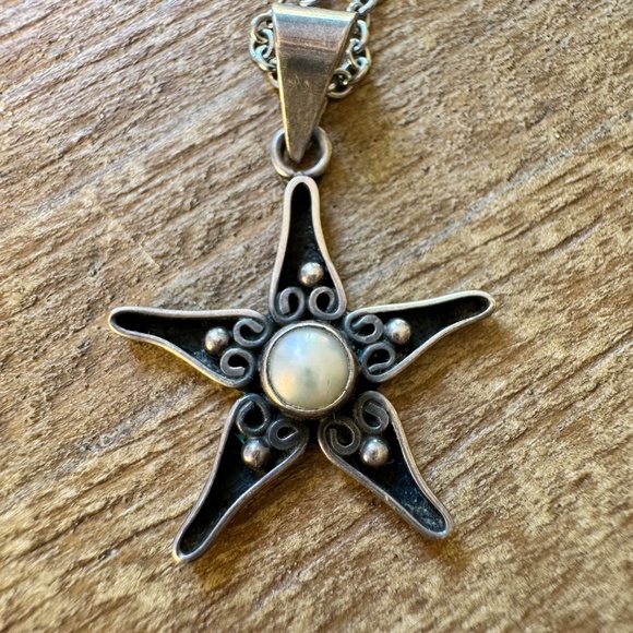 Sterling Silver Starfish Pendant Necklace with Moonstone – 925 Vintage Boho - Picture 3 of 3